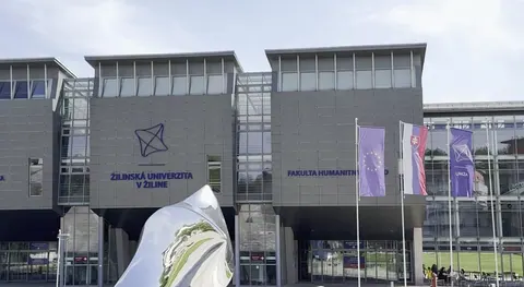 Кампус Жилінського університету, власна зйомка Vyska